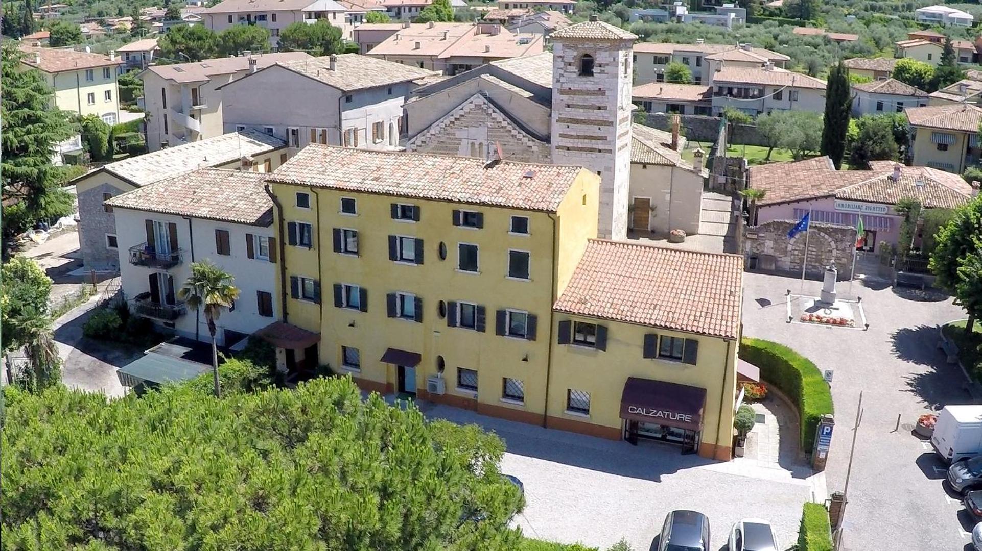Hotel Vela D'Oro Dependence Бардолино Екстериор снимка